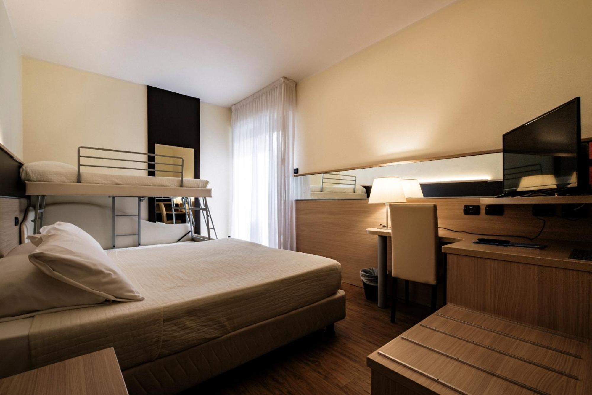 Augustus Hotel Риччоне Экстерьер фото