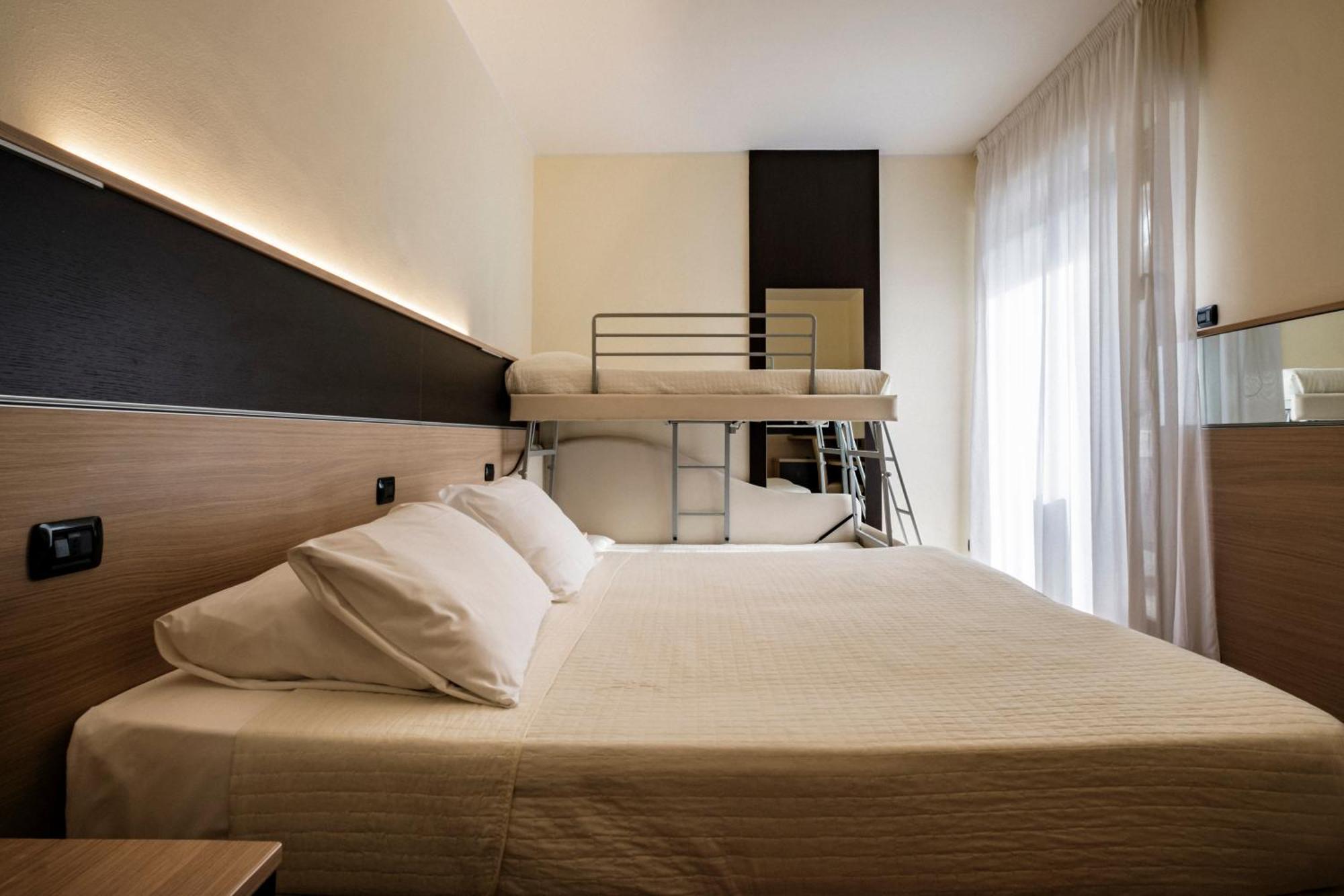 Augustus Hotel Риччоне Экстерьер фото