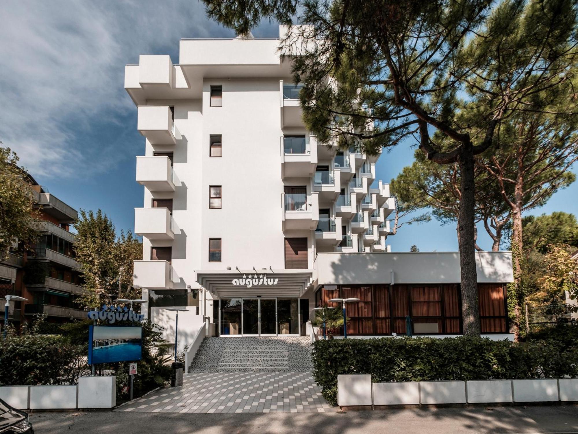 Augustus Hotel Риччоне Экстерьер фото